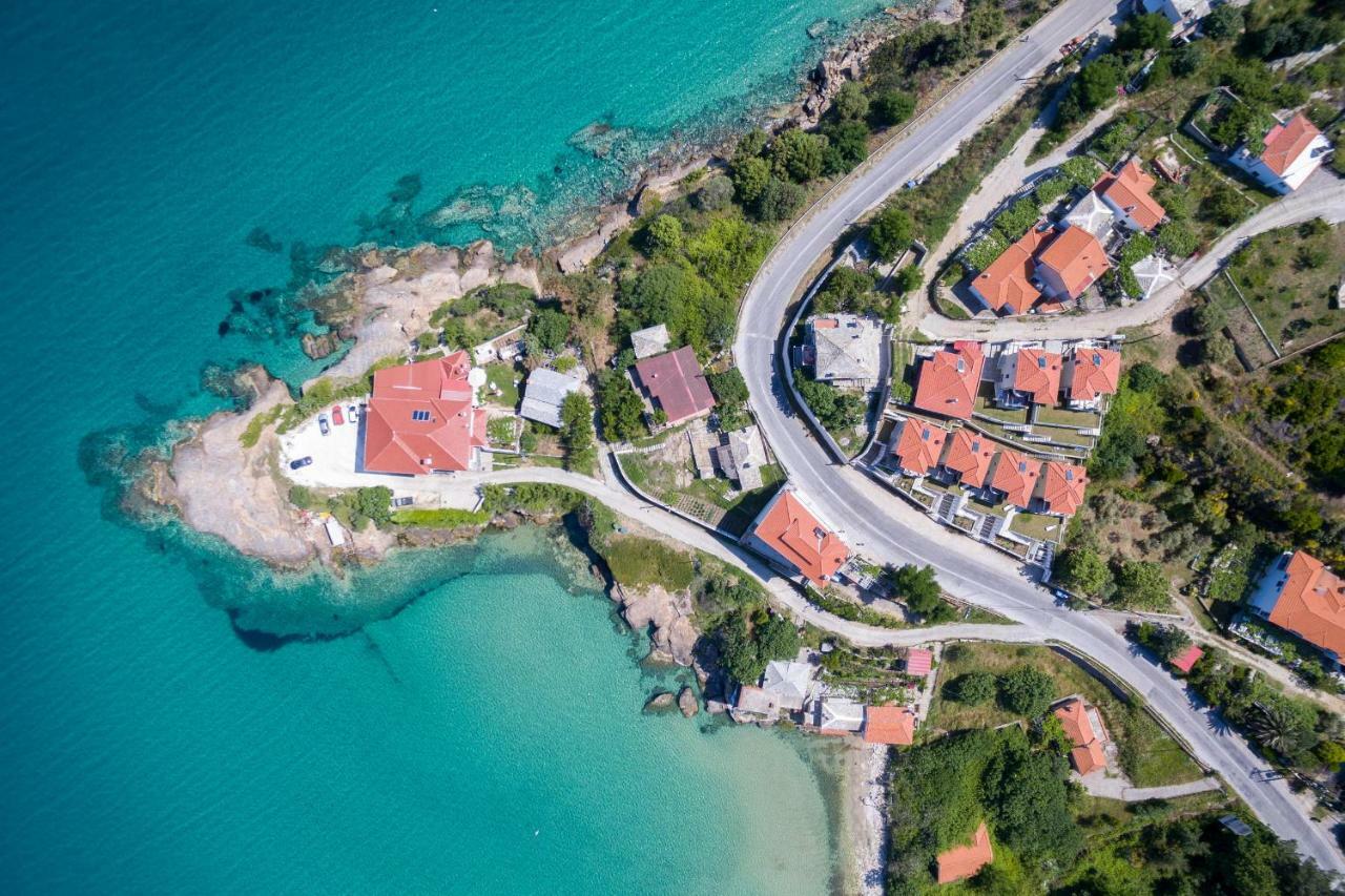 Seascape Villas Kinira Экстерьер фото